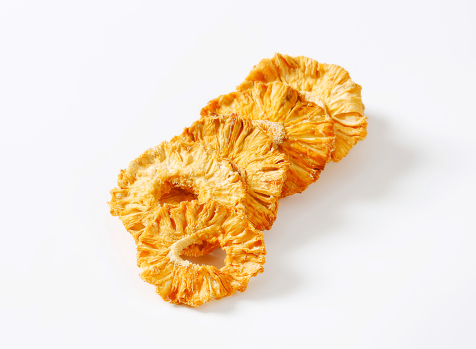 Dried pineapple rings